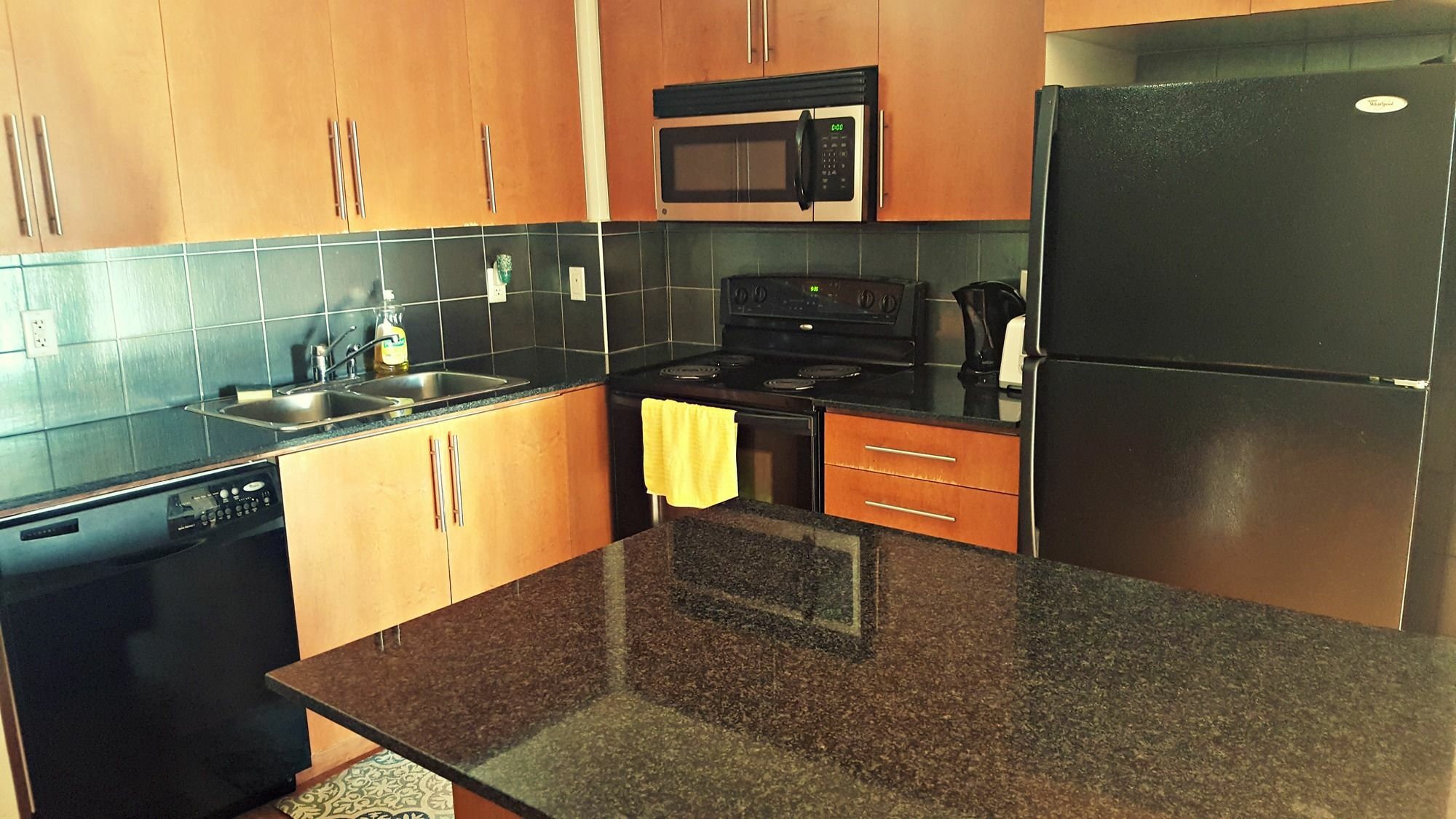Pelicanstay At Square One Mall Μισισάουγκα Εξωτερικό φωτογραφία