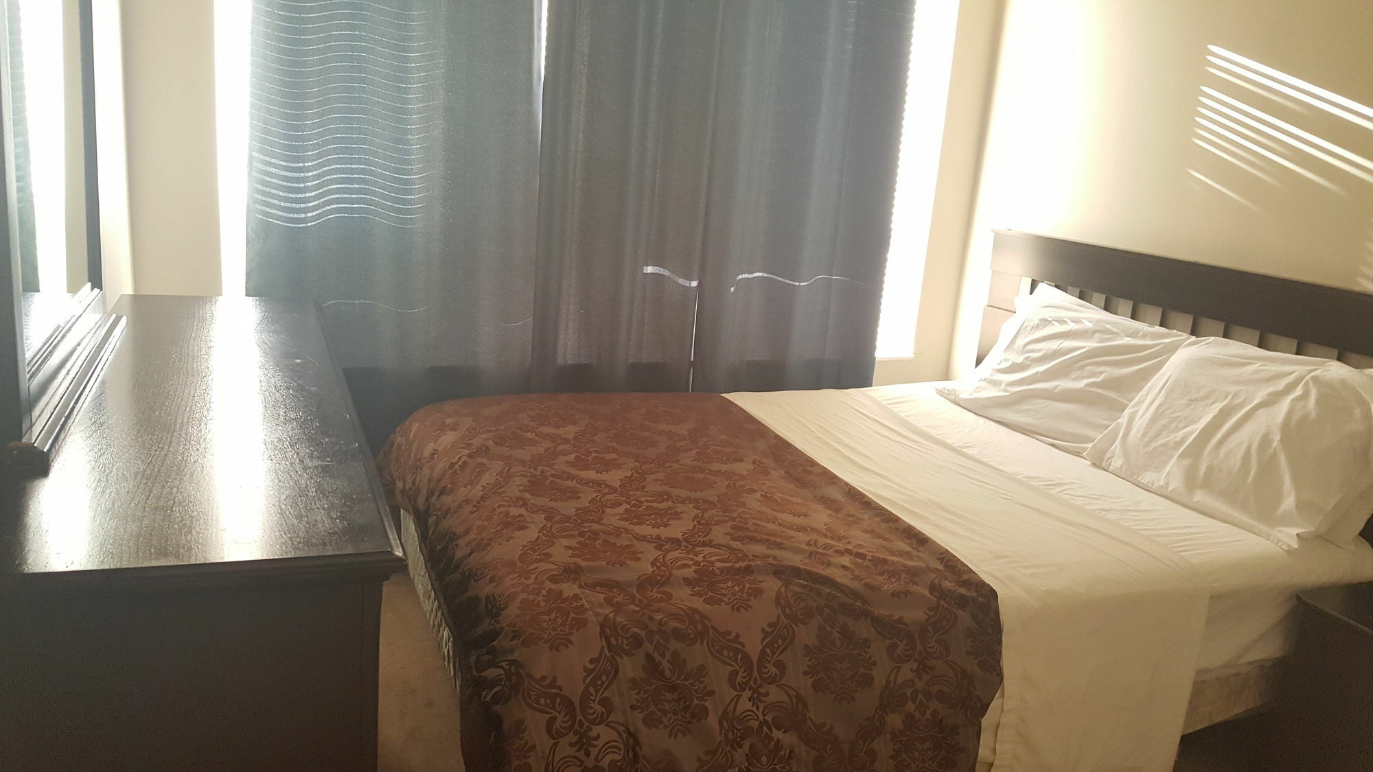 Pelicanstay At Square One Mall Μισισάουγκα Εξωτερικό φωτογραφία