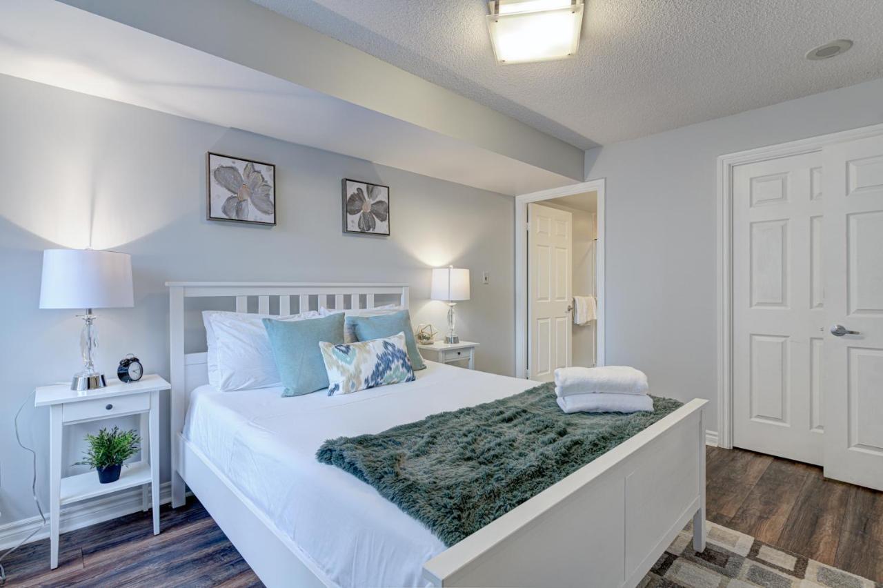 Pelicanstay At Square One Mall Μισισάουγκα Εξωτερικό φωτογραφία